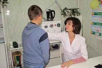 За день выездная бригада врачей Детской областной больницы осмотрела около 80 школьников Багратионовского района