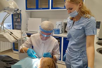 За первый год работы в стоматологическом кабинете школы № 58 отмечено более двух тысяч посещений