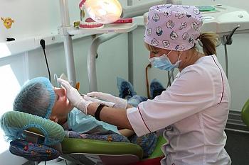 За четыре года передвижной стоматологический кабинет посетили более двенадцати тысяч детей