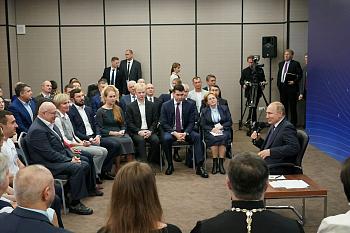 Владимир Путин пообещал выделить более четырехсот миллионов рублей на развитие велотуризма на Куршской косе